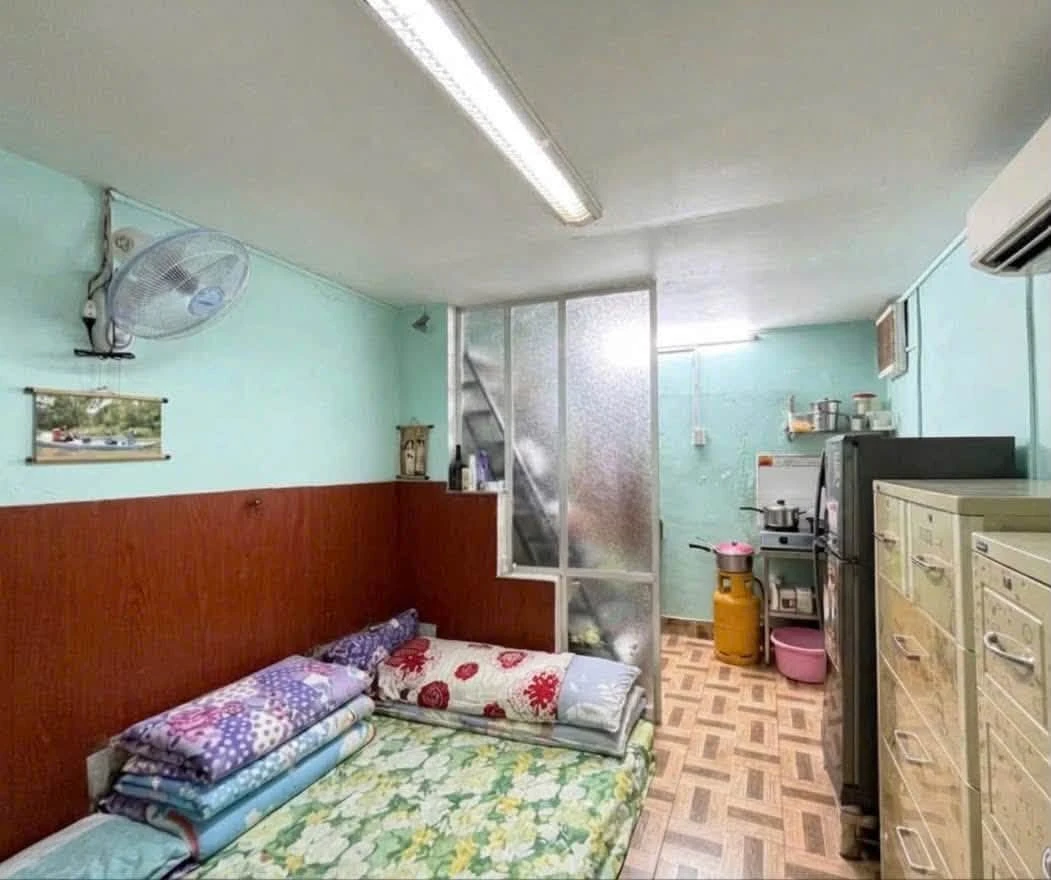 Bán nhà 112m² 4PN 6.3 tỷ Nguyễn Khoái Quận 4 - Ảnh thu nhỏ 3