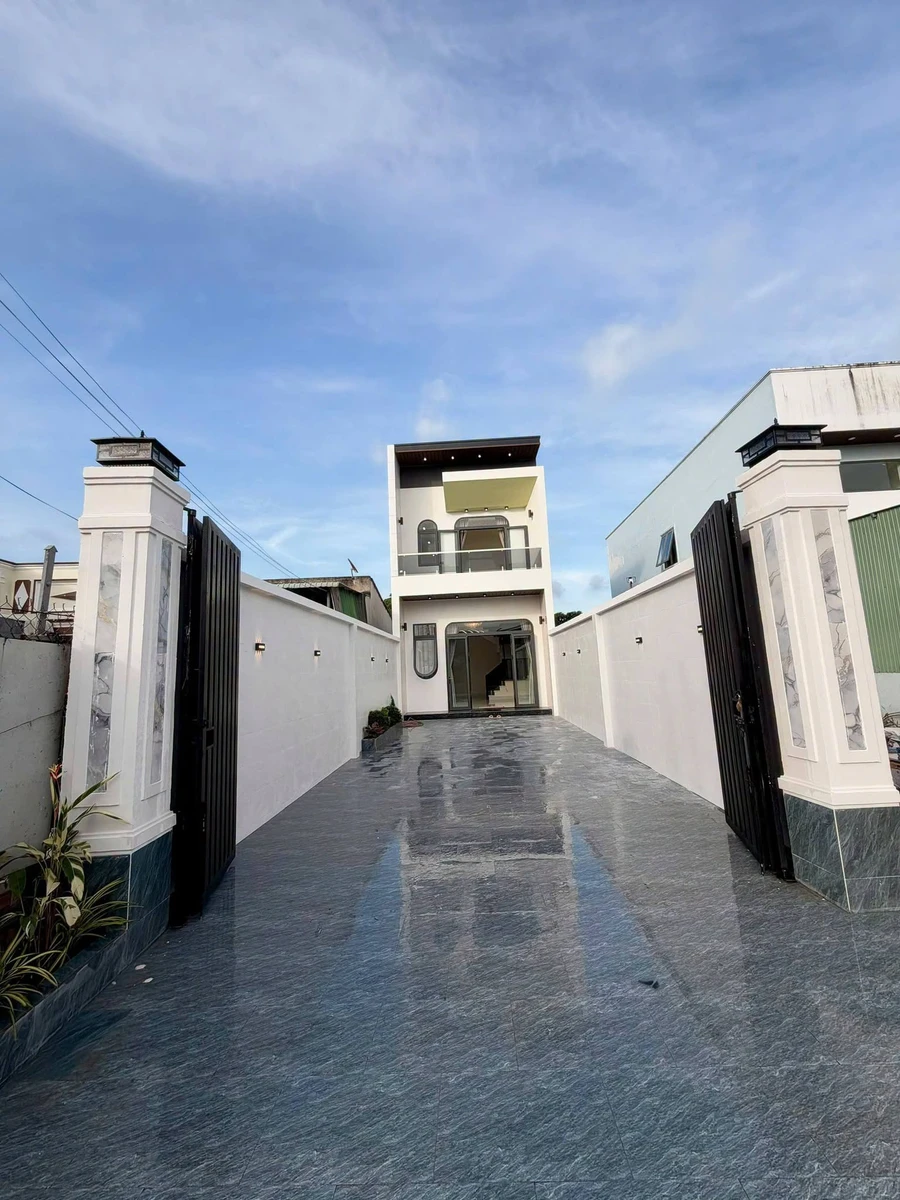 Bán nhà 1 trệt 1 lầu mới 143,7 m² Xã Long Điền Vũng Tàu - Ảnh thu nhỏ 3