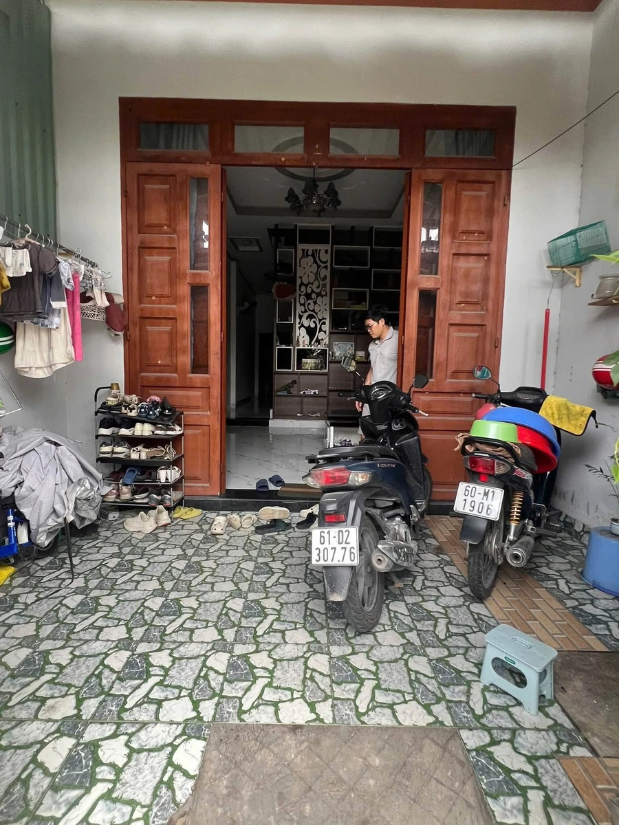 Bán nhà 4PN 3WC 72m² Phường Đông Hòa, giá 4 tỷ - Ảnh thu nhỏ 2