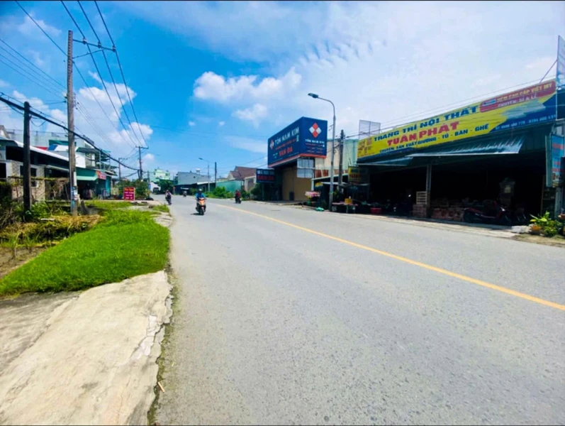 Nhà mặt tiền ĐT768 650m2 ngang 22m Tân Triều Đồng Nai