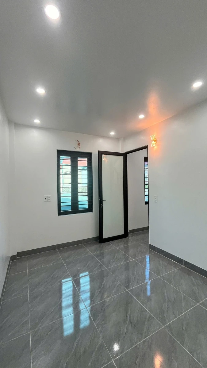 Bán nhà 3 tầng lô góc 47.5m² Hải Dương 2.3 tỷ - Ảnh thu nhỏ 2