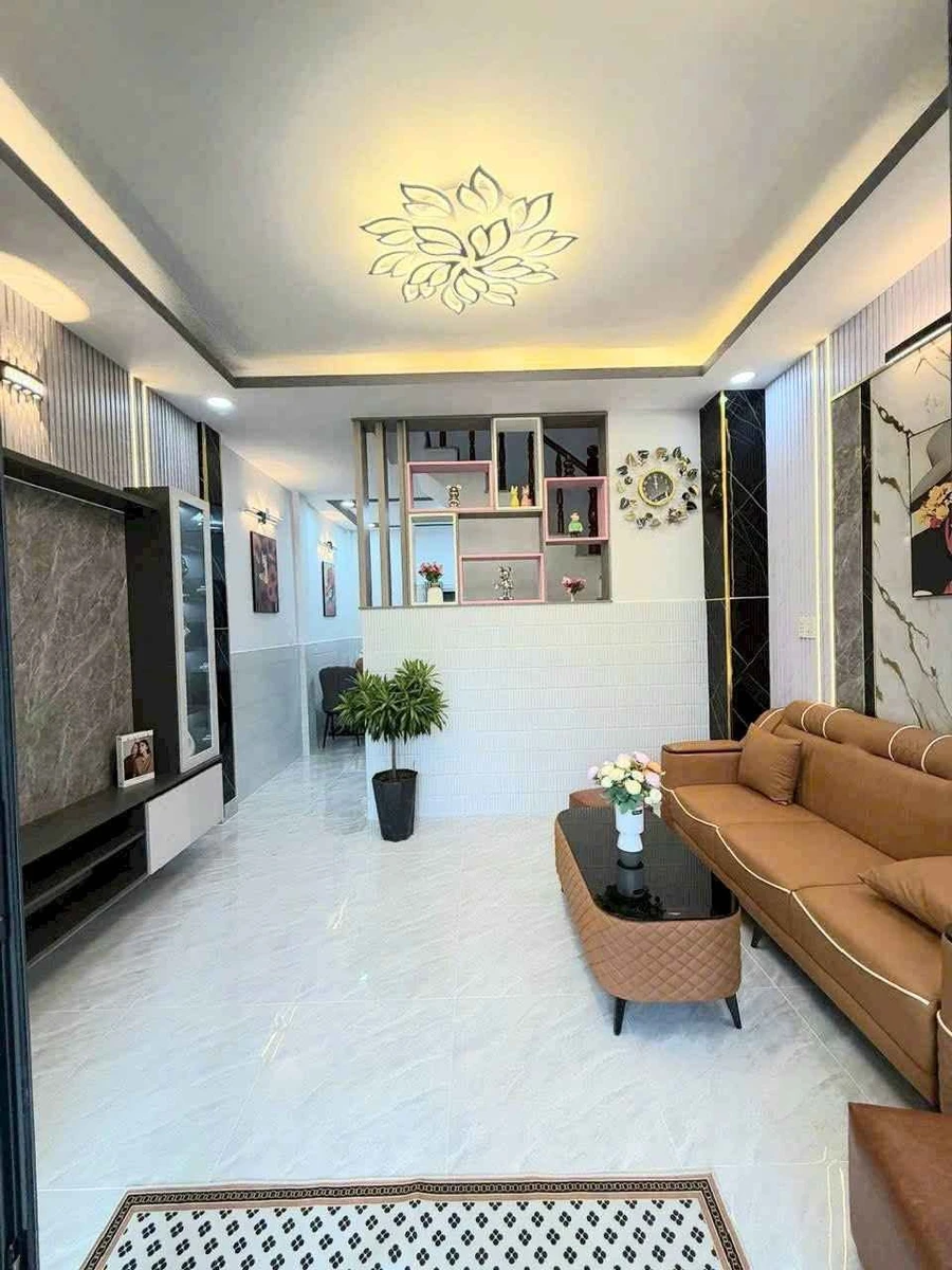 Bán nhà 1 trệt 1 lầu 2 phòng Cần Giuộc Long An 2.25 tỷ - Ảnh thu nhỏ 3