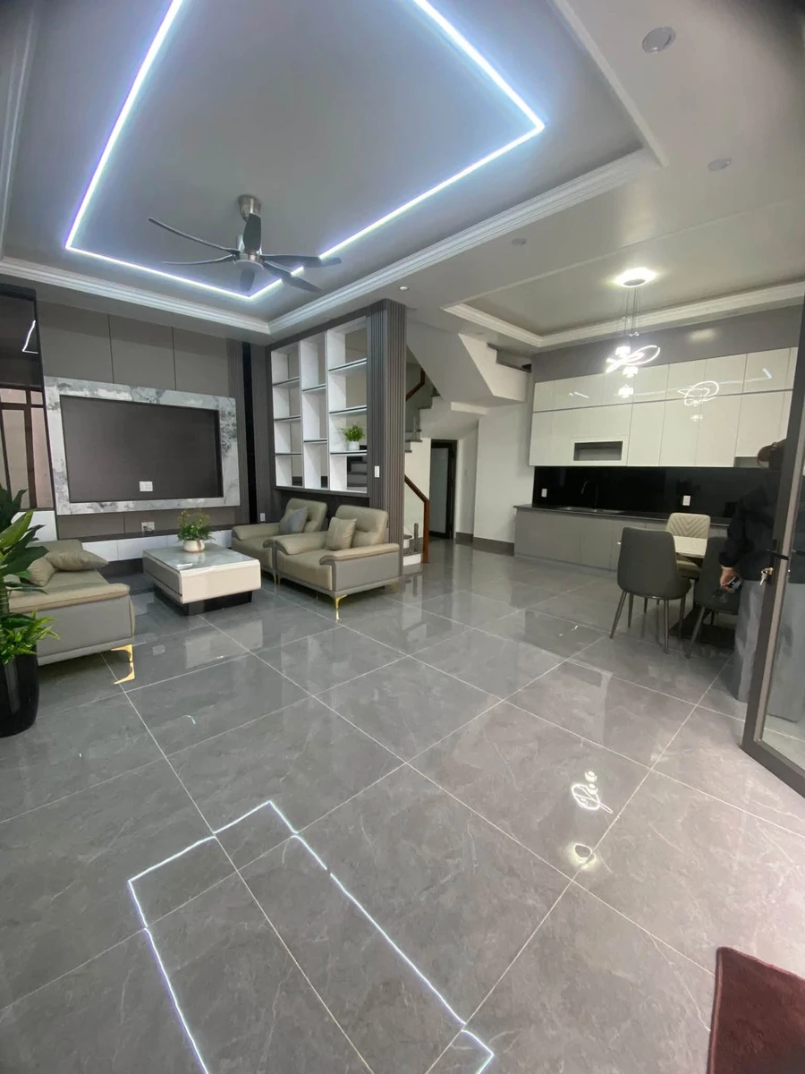 Bán nhà 3 tầng full nội thất Vĩnh Khê An Đông 60m² 3,6 tỷ - Ảnh thu nhỏ 2
