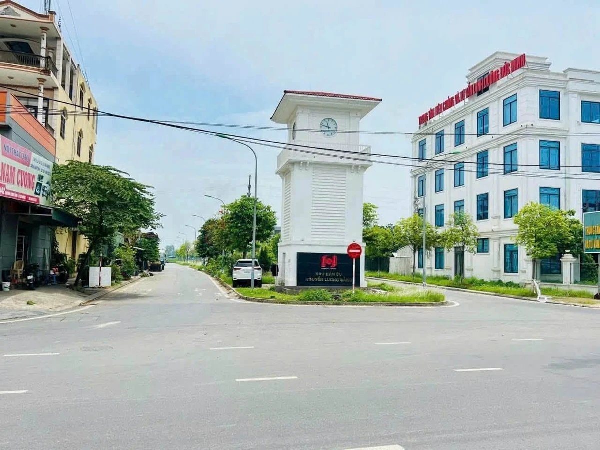 Bán lô đất LK 2.2-34 Nguyễn Lương Bằng 69,6m² hướng Nam - Ảnh 1