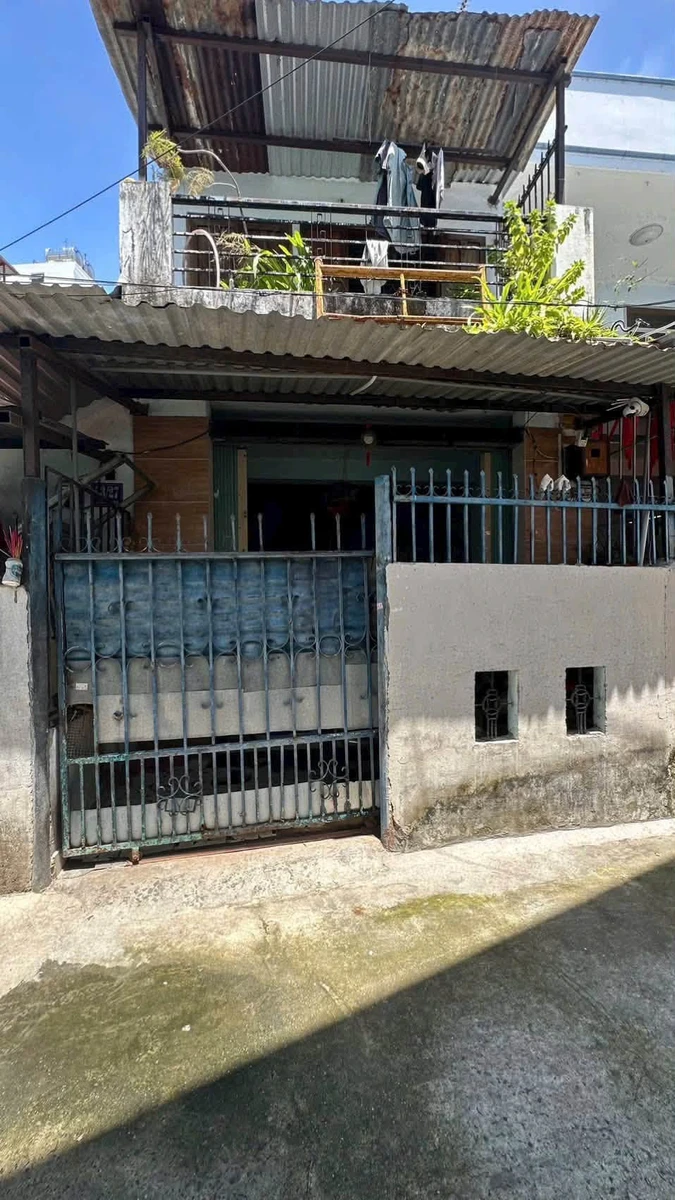 Bán nhà 1 trệt 1 lầu 54,6m² 2 PN gần biển Nha Trang 2,56 tỷ - Ảnh 1