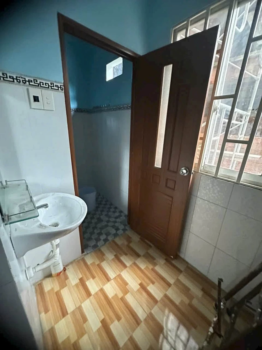 Cho thuê nhà mặt tiền Đào Cam Mộc Q8, 64m², 4PN 3WC 15tr/tháng - Ảnh thu nhỏ 3