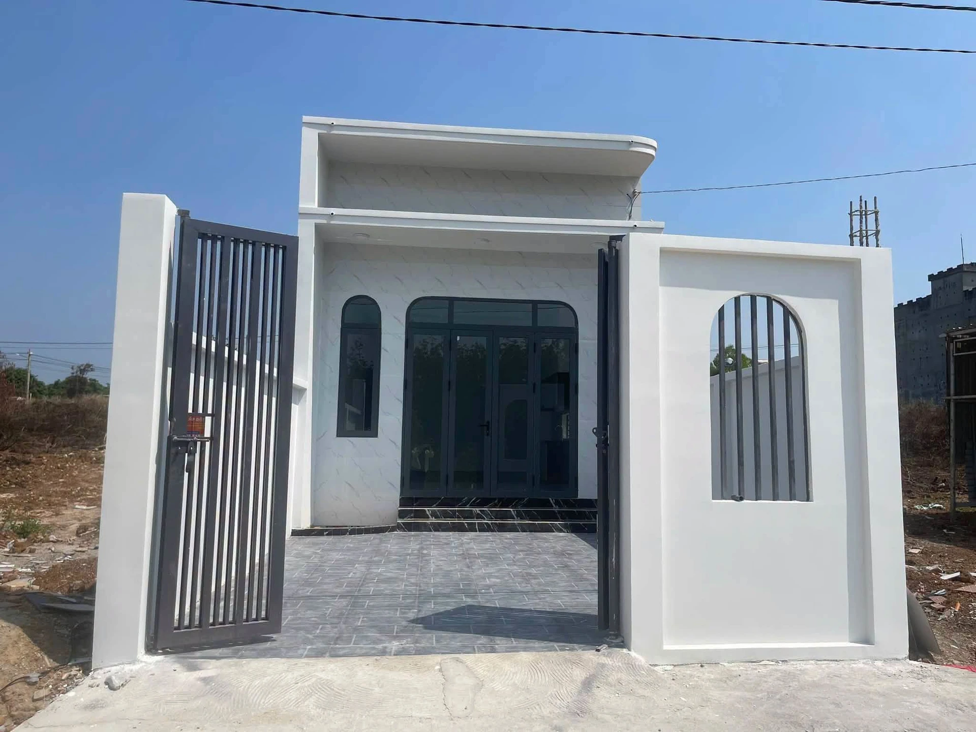 Bán nhà sau KCN Đồng Xoài 2, 120m2, 2PN, 1 tỷ, Bình Dương - Ảnh 1
