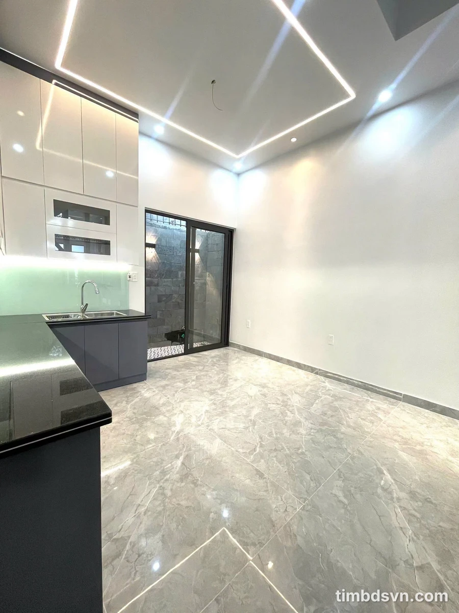 Bán nhà Miếu Hai Xã 105m² 3 tầng sân vườn - Ảnh thu nhỏ 2