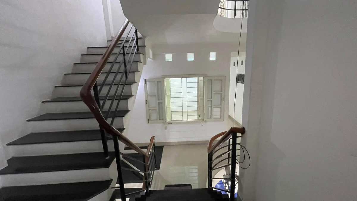 Cho thuê nhà 3 tầng lệch tầng 4PN 4WC, 4,7x20m, giá 12 triệu/tháng tại Phước Long - Ảnh thu nhỏ 4