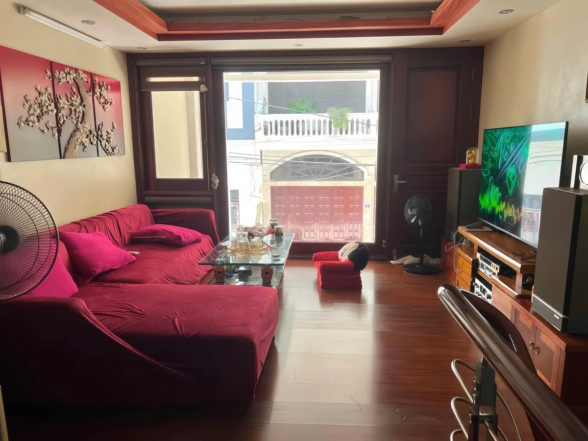 Bán nhà 5 tầng 5PN Chuyên Hạ Long Quận 7 8 tỷ - Ảnh thu nhỏ 2