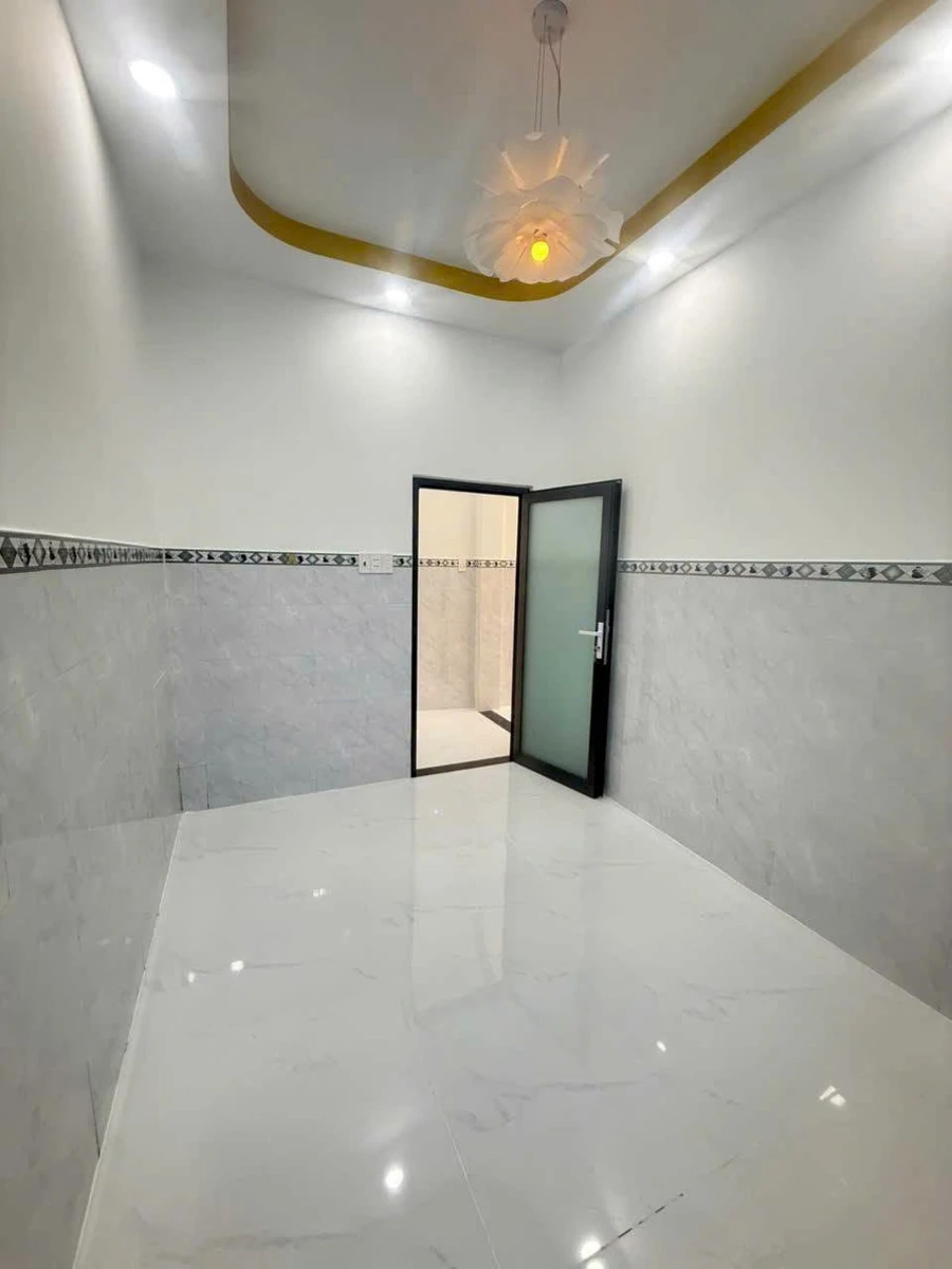 Bán nhà Hóc Môn 75m² 4 phòng ngủ 2 tỷ 690 - Ảnh thu nhỏ 2