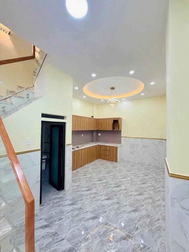 Bán nhà 4 tầng 40m² mặt tiền Quận 4, 12,4 tỷ - Ảnh thu nhỏ 3