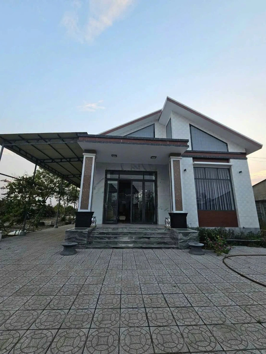 Bán nhà vườn view núi Bà 1.950m² 4PN Tây Ninh 7 tỷ - Ảnh thu nhỏ 2
