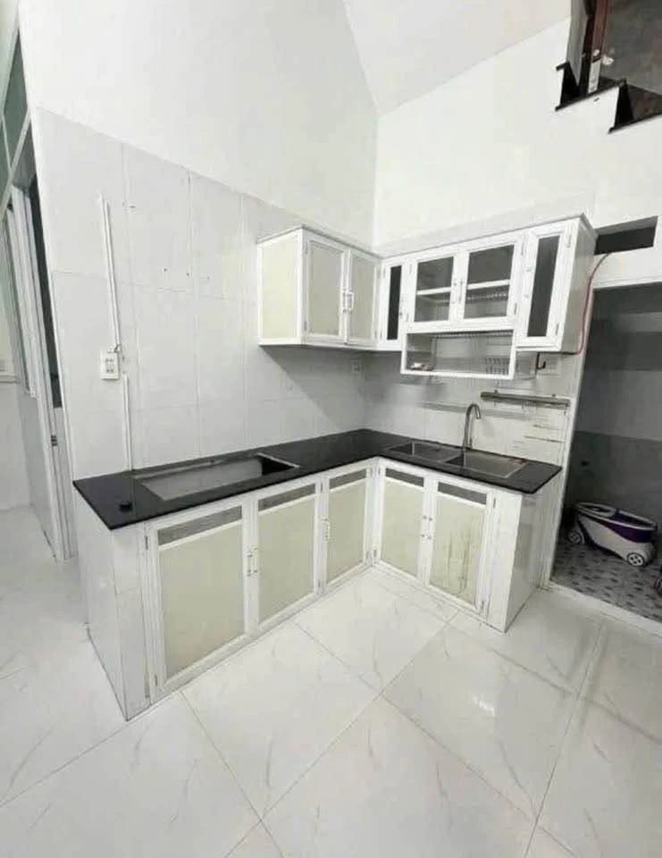Cho thuê nhà nguyên căn mặt tiền 70m2, 4PN, Quy Nhơn - Ảnh thu nhỏ 4