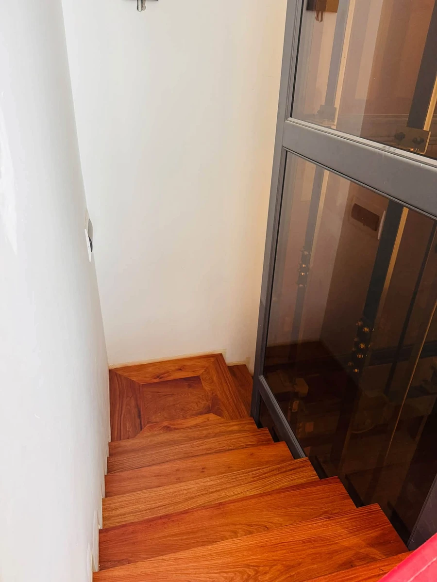 Bán biệt thự 6PN5WC 220m2 full nội thất Vinhomes Heritage - Ảnh 1