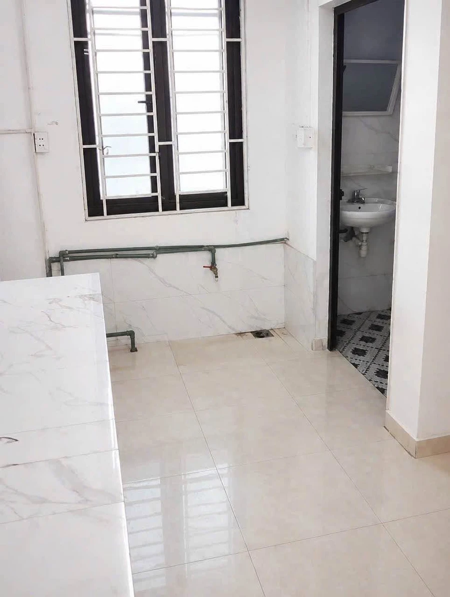 Bán đất 71m² mặt tiền Lê Thánh Tông, 2 tỷ - Ảnh 1