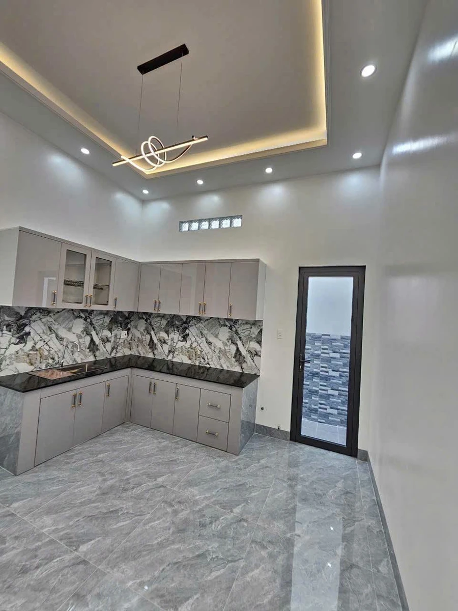 Bán nhà mới 1 trệt 1 lầu 3PN đường Tô Thị Tẻ, Khu dân cư Licogi, Cà Mau giá 2,75 tỷ - Ảnh thu nhỏ 4