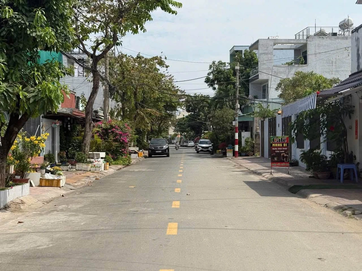 Cho thuê nhà 1 trệt 1 lầu mặt tiền 160m2 Quận 9 - 10 triệu/tháng - Ảnh thu nhỏ 4
