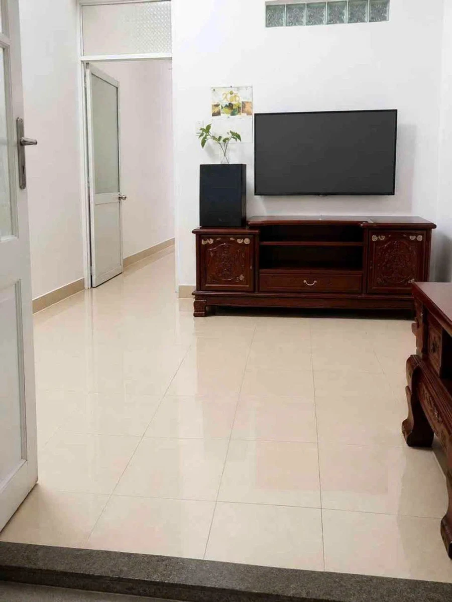 Bán nhà hẻm tải 56m2, 3PN, đường Đông Hưng Thuận 2, Quận 12, giá 3,59 tỷ - Ảnh thu nhỏ 3