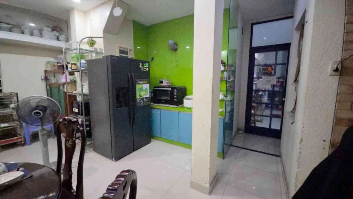 Bán nhà 2 mặt tiền 75m2, 4 tầng 6PN gần chợ Bình Tiên, Quận 6 - Ảnh thu nhỏ 3