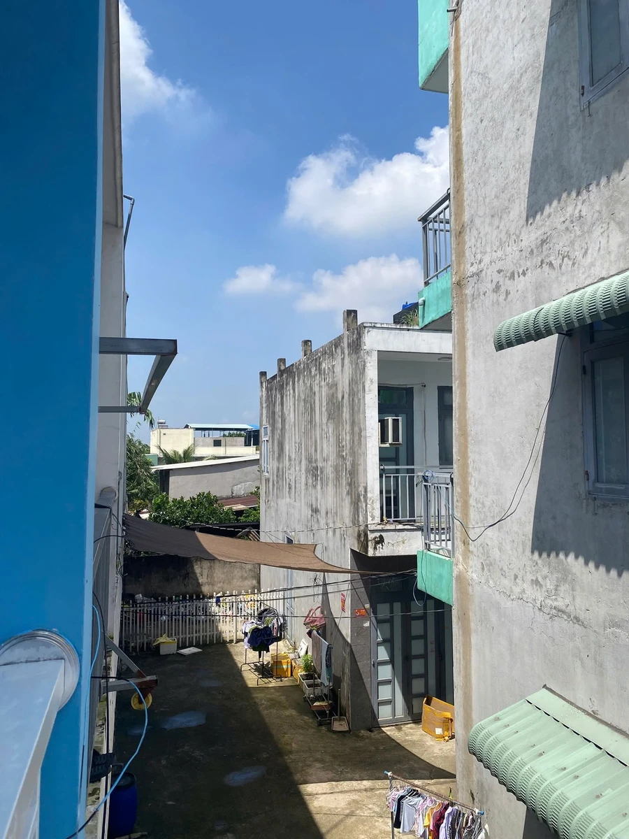 Nhà 80m2 trệt lầu 1 phòng ngủ mặt tiền, 550 triệu - Ảnh 1