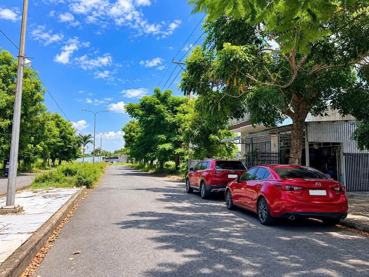 Bán lô đất thổ cư 100m² Tây Ninh, giá 2 tỷ 100 triệu - Ảnh 1