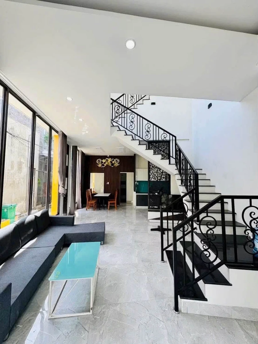 Bán nhà 3 tầng 4PN, 70m2 mặt tiền Quang Trung - Ảnh thu nhỏ 2