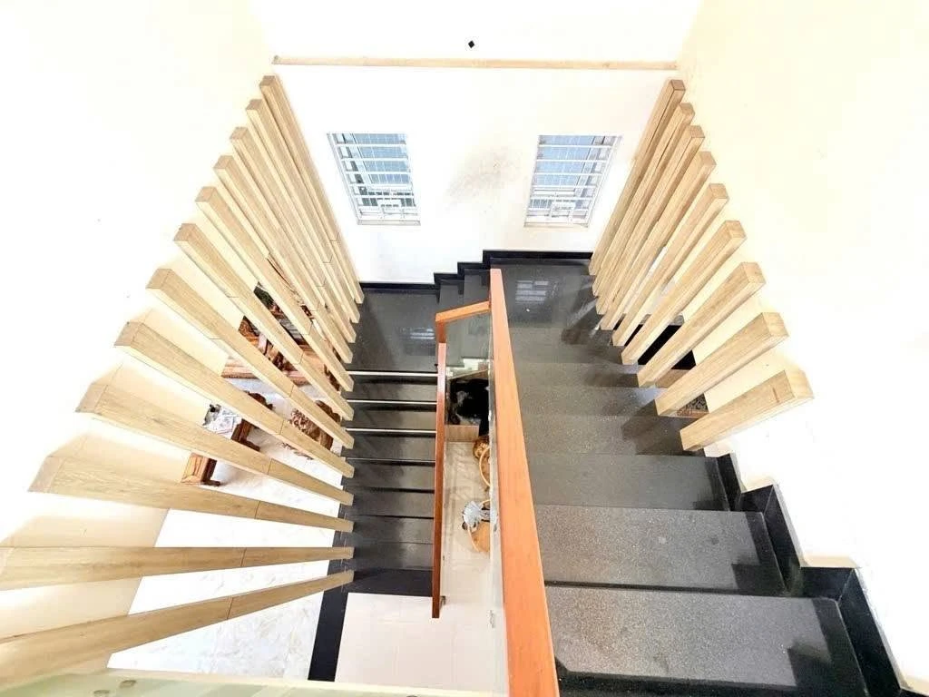 Bán nhà 2 tầng lô đôi 215m2 Bàu Mạc 8, Liên Chiểu, Đà Nẵng giá 14 tỷ - Ảnh thu nhỏ 5