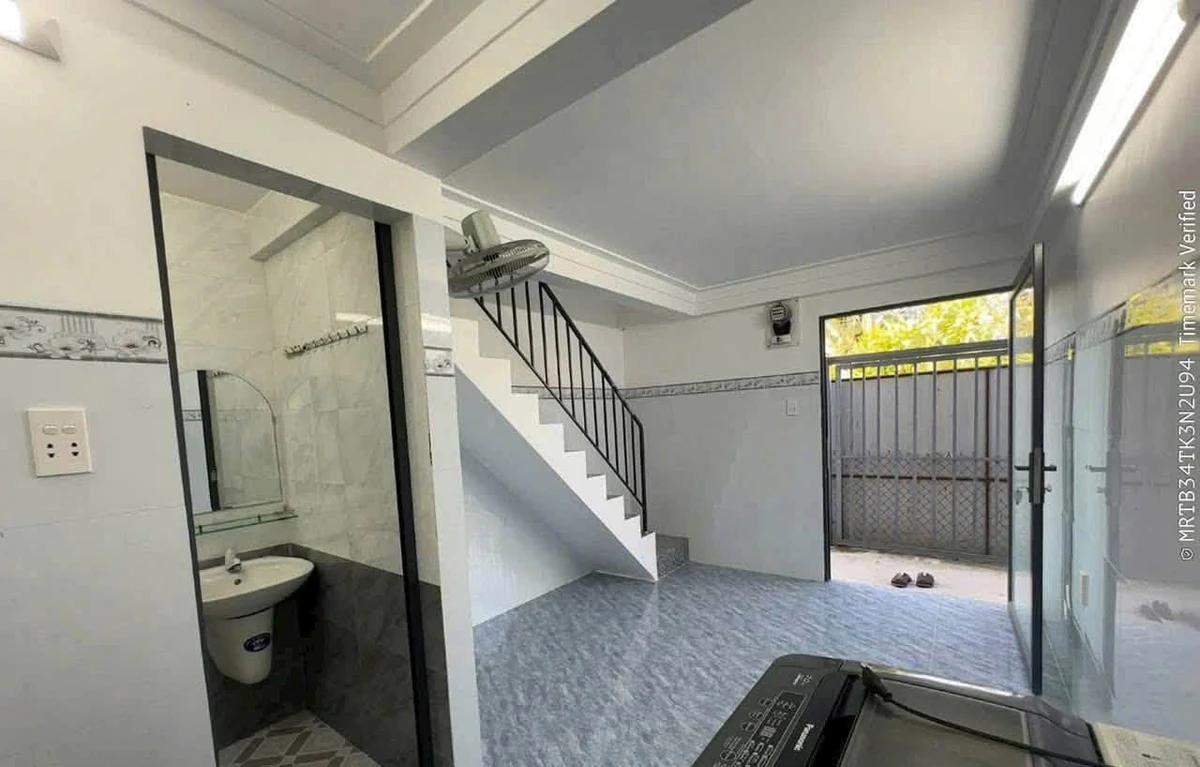 Cho thuê nhà 1 trệt 1 lầu 40m² Phú Tấn 3 triệu/tháng - Ảnh thu nhỏ 2