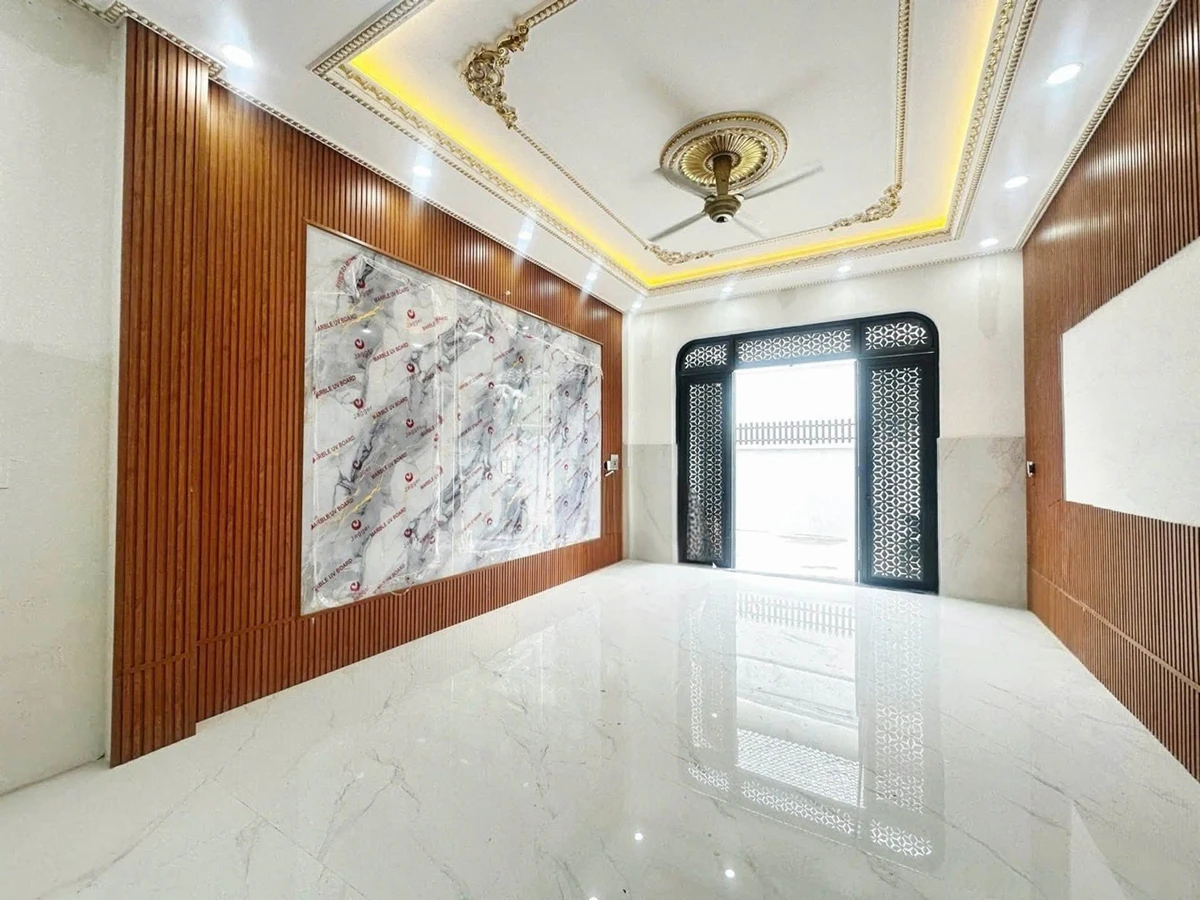 Bán nhà hẻm 4,5x14m 1 trệt 2 lầu, 4PN, khu biệt thự Lê Văn Khương, Tân Thới Hiệp, Quận 12, 6,1 tỷ - Ảnh thu nhỏ 4