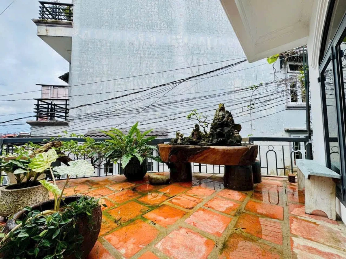 Bán nhà phố 2 tầng 96m2 đường Nguyễn Văn Trỗi, Phường 2, Đà Lạt giá 8,5 tỷ - Ảnh thu nhỏ 4