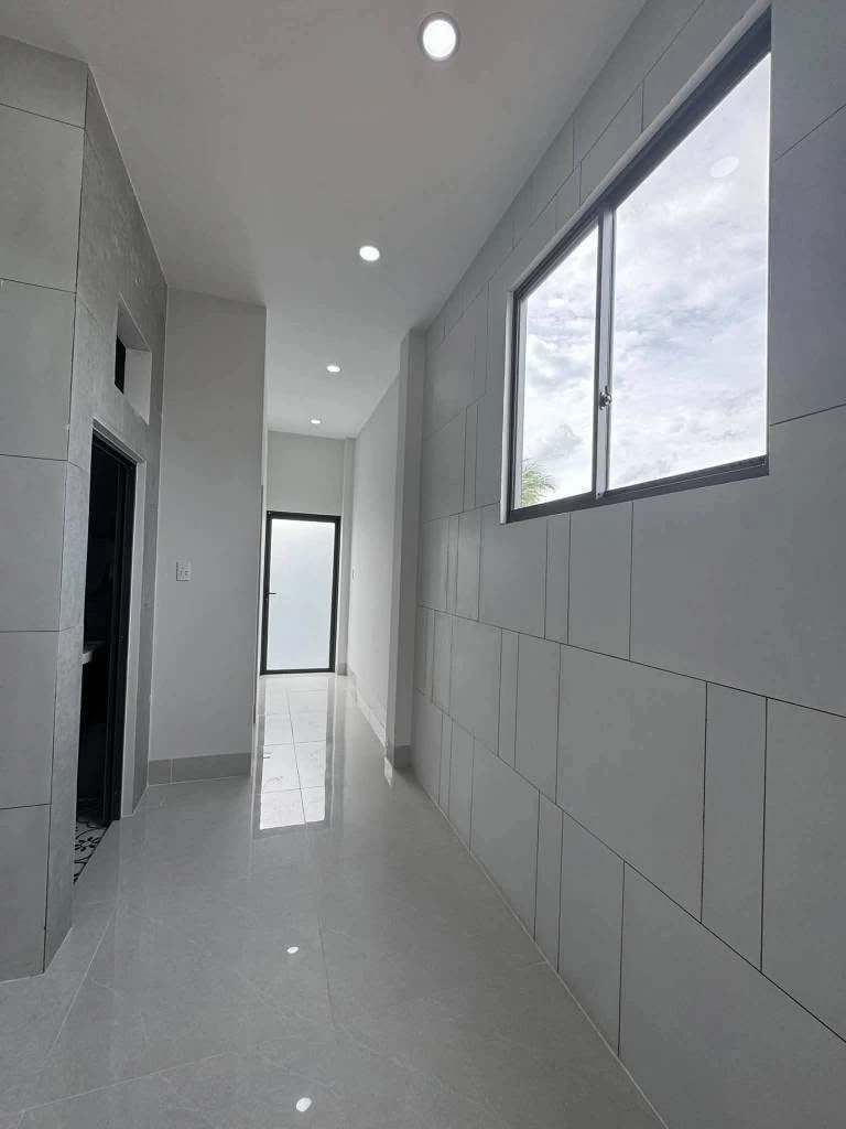 Bán nhà hẻm Trương Thị Sáu, Phường 3, Tân An, Long An, 5x22m, giá 2,35 tỷ - Ảnh thu nhỏ 3