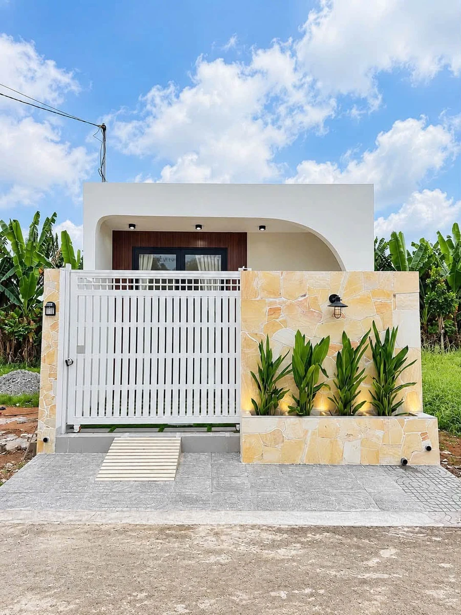 Bán nhà mới 5x19m, 2 phòng ngủ, giá 2 tỷ 070 triệu tại Phường Tam Long - Ảnh 1