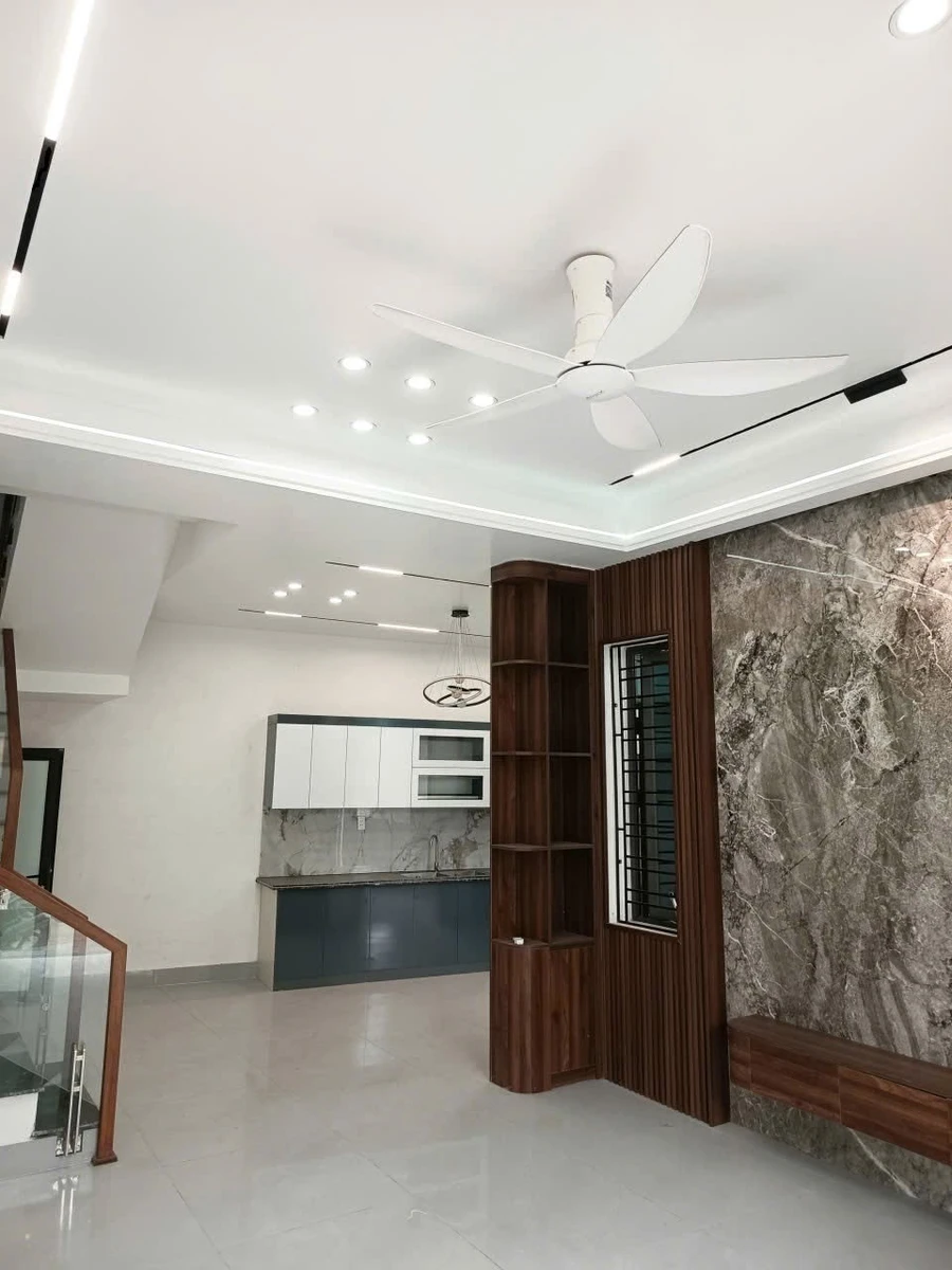 Bán nhà mặt tiền 6.5m x 57.85m² 3 tầng gần Cầu Kiến An - Ảnh thu nhỏ 2