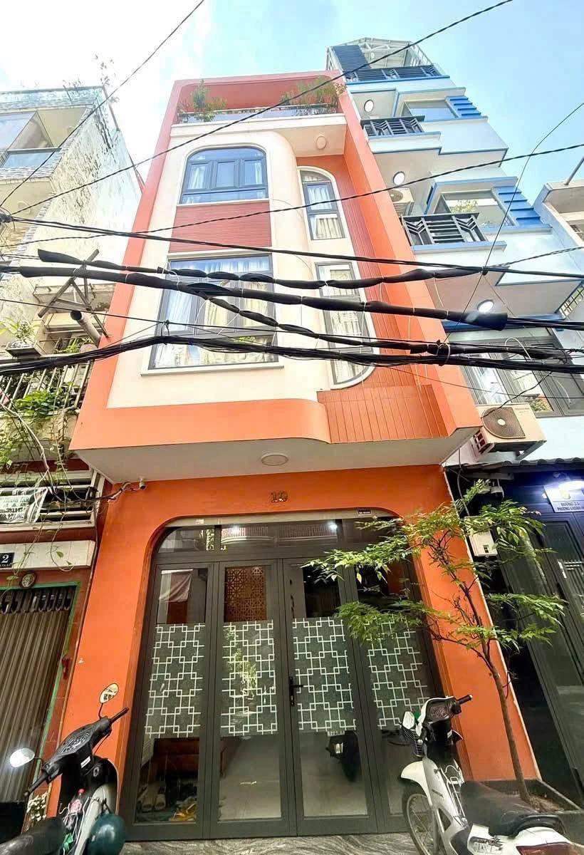 Bán nhà mặt tiền 3 phòng ngủ 99,2m² Quận 4, 7 tỷ 950 - Ảnh 1