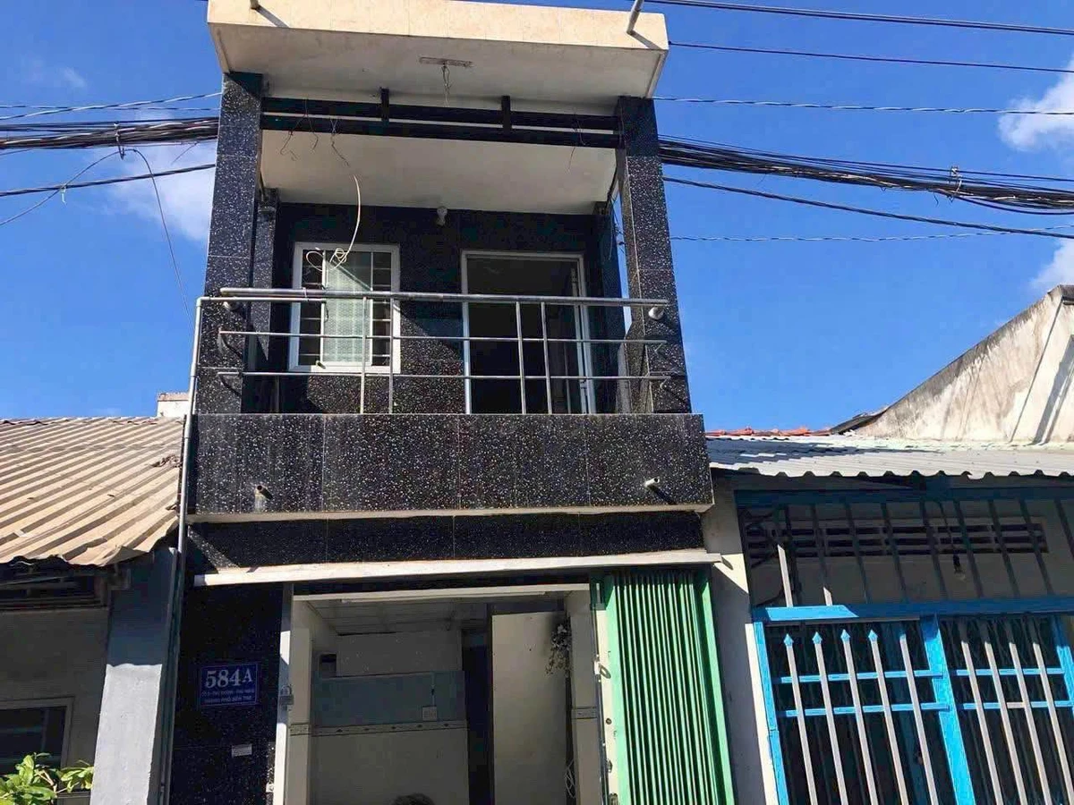 Bán nhà mặt tiền hẻm Phú Hưng 15m² Bến Tre - Ảnh 1
