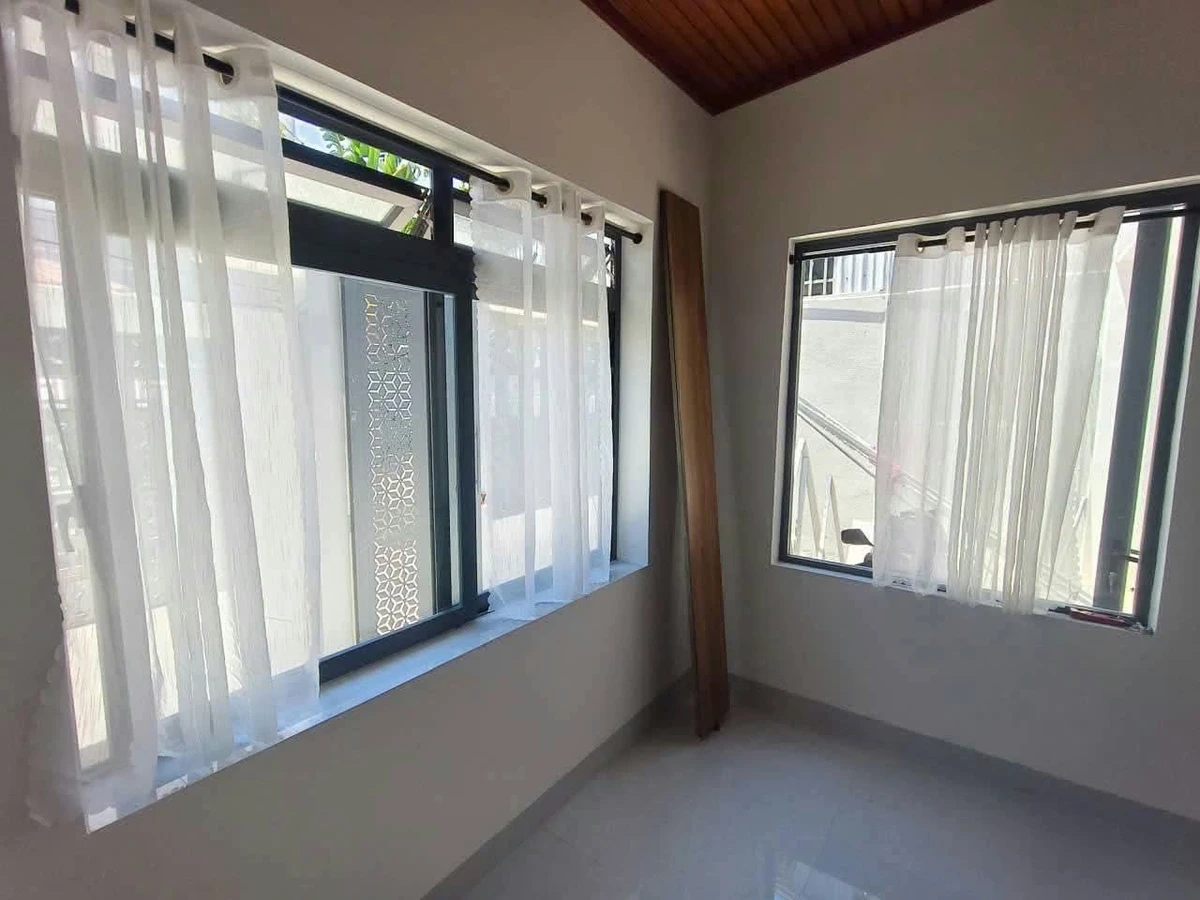 Bán nhà 2 tầng 3PN 76m2 hẻm Lê Lợi Quận 1 - Ảnh thu nhỏ 4