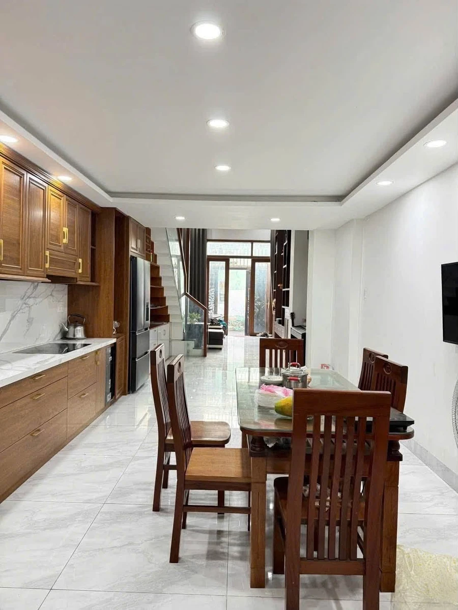 Nhà phố Thủ Đức 73m² 3 tầng 3PN, 6.9 tỷ - Ảnh thu nhỏ 4