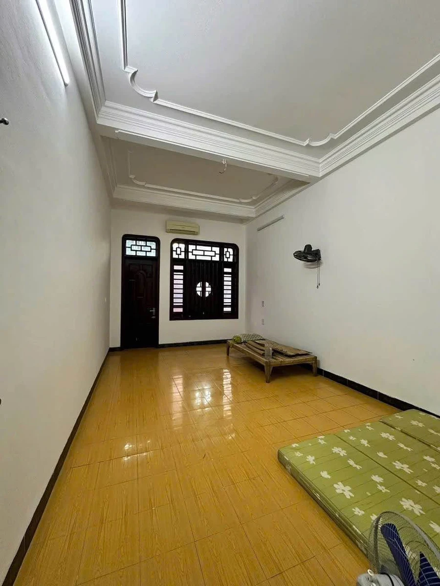 Bán nhà 3 tầng, 3 phòng ngủ, 80m² Phường Lam Sơn - 5 tỷ - Ảnh thu nhỏ 4