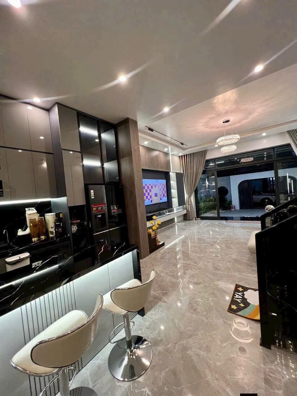 Bán nhà 3 phòng ngủ 120m² Thạch Bích 3 tỷ 570 - Ảnh 1