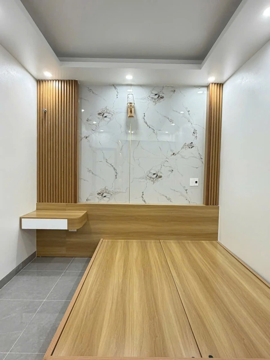 Bán nhà 3 tầng 51m² ngõ 66 Ngô Quyền, TP Hải Dương, full nội thất, giá 2,98 tỷ - Ảnh thu nhỏ 2