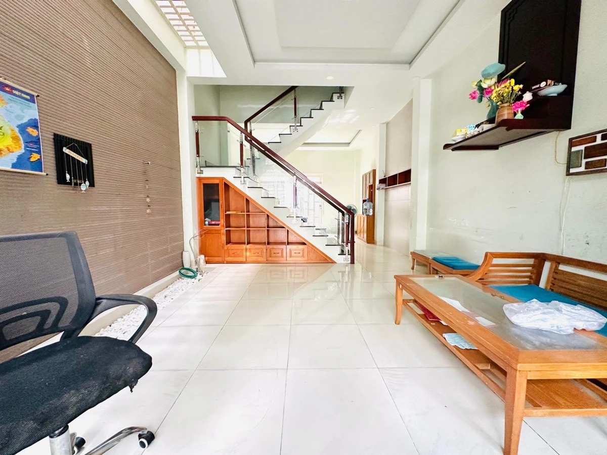 Bán nhà 2 tầng hẻm xe hơi 70m² đường Tân Thới Hiệp 21, Quận 12 - Ảnh thu nhỏ 3
