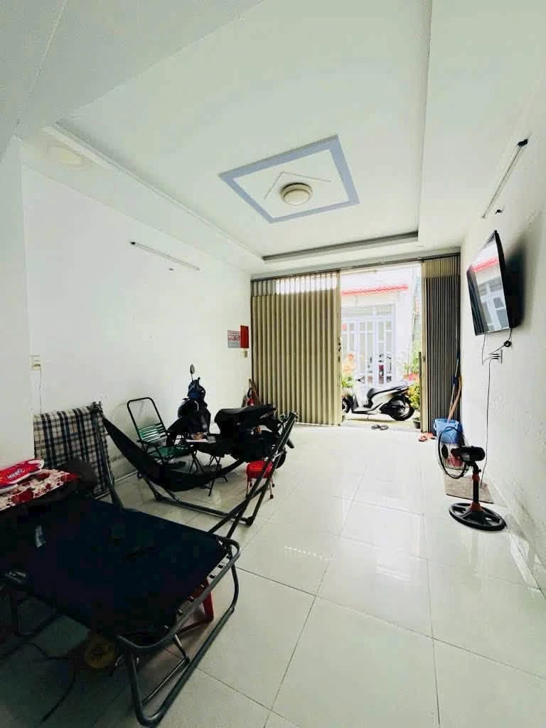 Bán nhà phố 8 phòng ngủ 56m2 gần ĐH Tôn Đức Thắng 5.18 tỷ - Ảnh thu nhỏ 2
