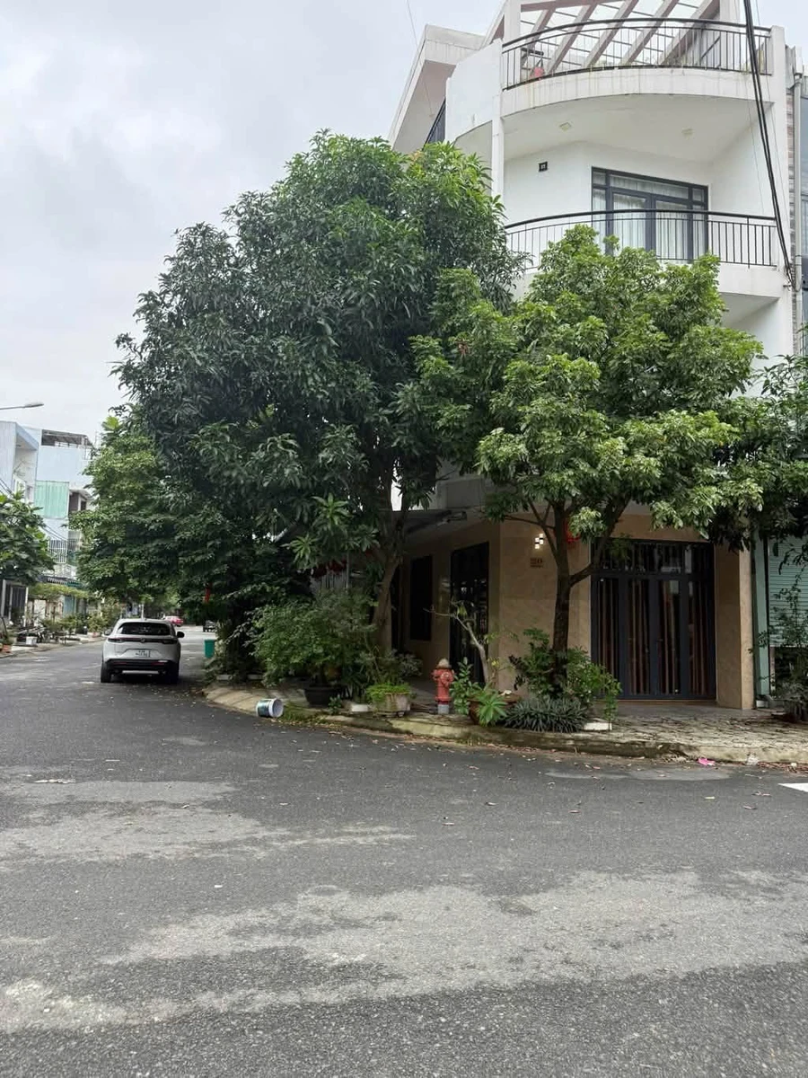 Bán nhà 4 tầng lô góc 127m² Bầu Vàng, Đà Nẵng, 11,25 tỷ - Ảnh 1
