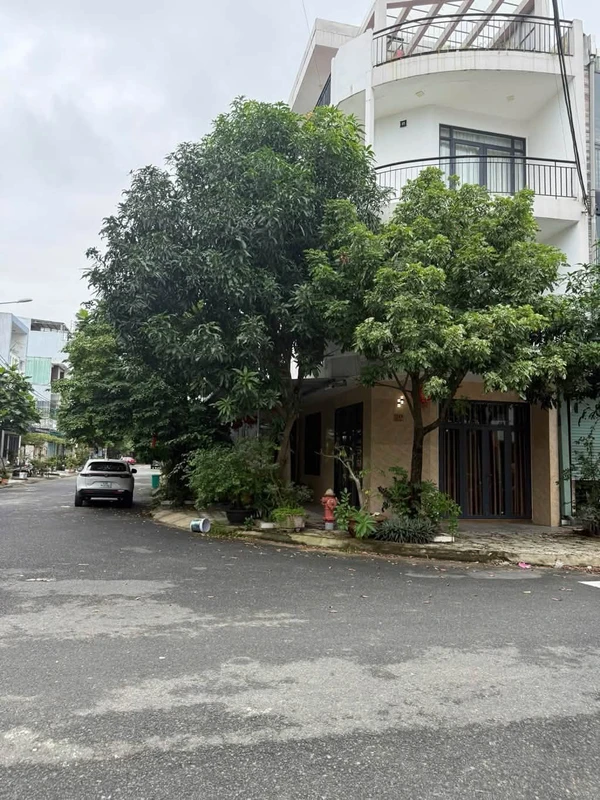 Bán nhà 4 tầng lô góc 127m² Bầu Vàng, Đà Nẵng, 11,25 tỷ