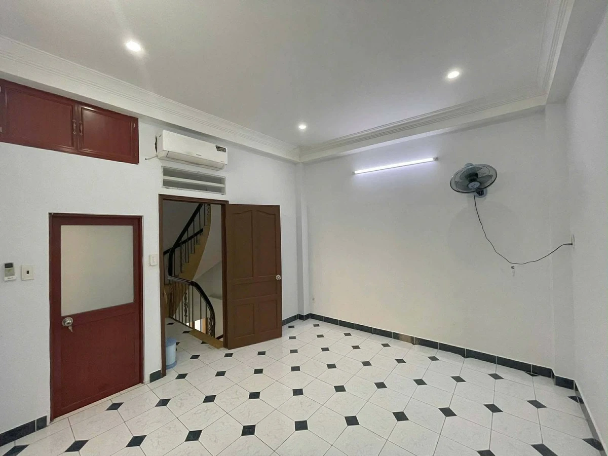 Bán nhà 3 tầng, 3PN 43m² gần Phan Đăng Lưu, Phú Nhuận, 7 tỷ - Ảnh thu nhỏ 4