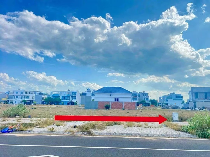 Bán biệt thự 350m² Phan Chu Trinh, Phú Yên