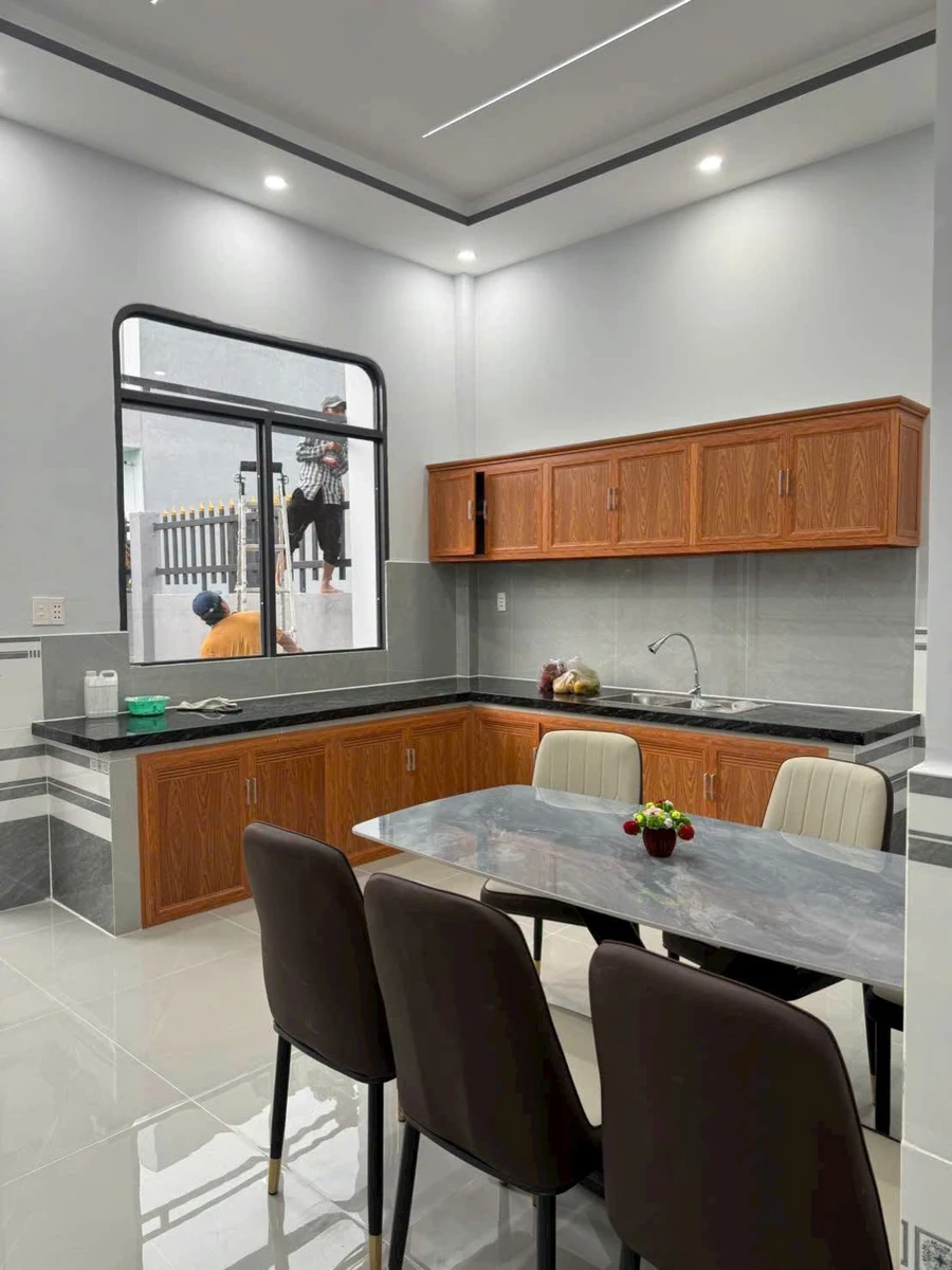 Bán gấp nhà 1 trệt 1 lầu 185m² Mỹ Hạnh Bắc, Đức Hoà - Ảnh thu nhỏ 4