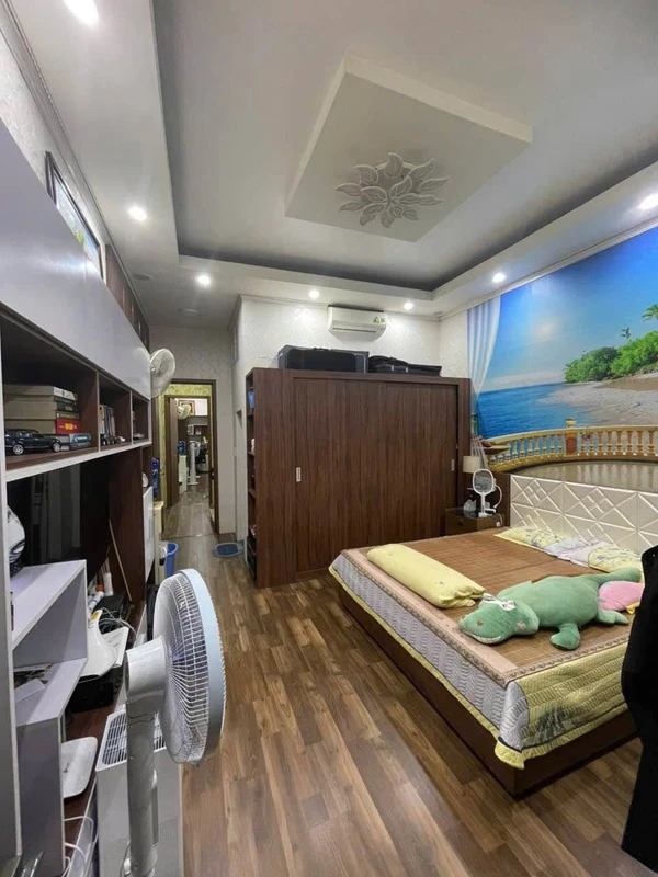 Bán nhà 3 tầng 77m² Bãi Cháy, Hạ Long