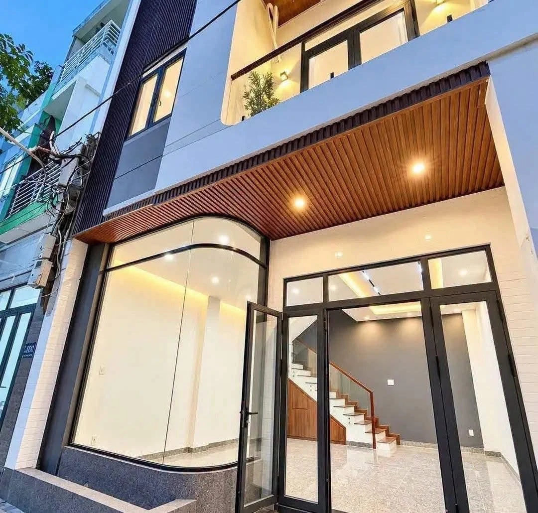 Nhà bán 3 tầng 3PN 42m2 Nguyễn Thái Học Quy Nhơn - Ảnh 1